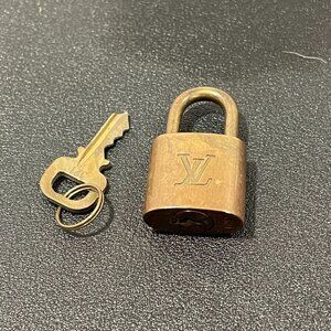 Louis Vuitton Lock & Key Set #321 (54462)